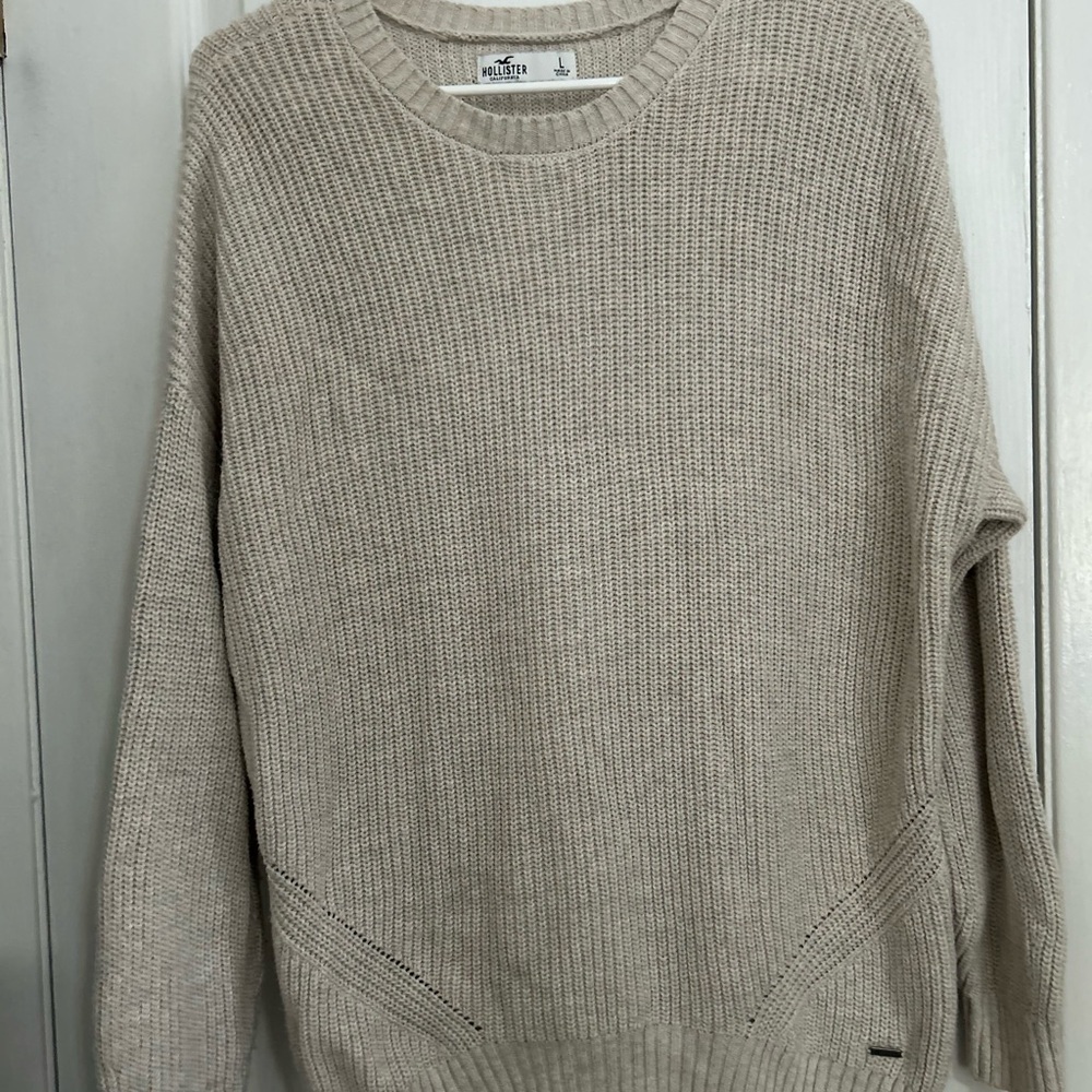 Hollister woman’s Light Tan Crewneck Sweater